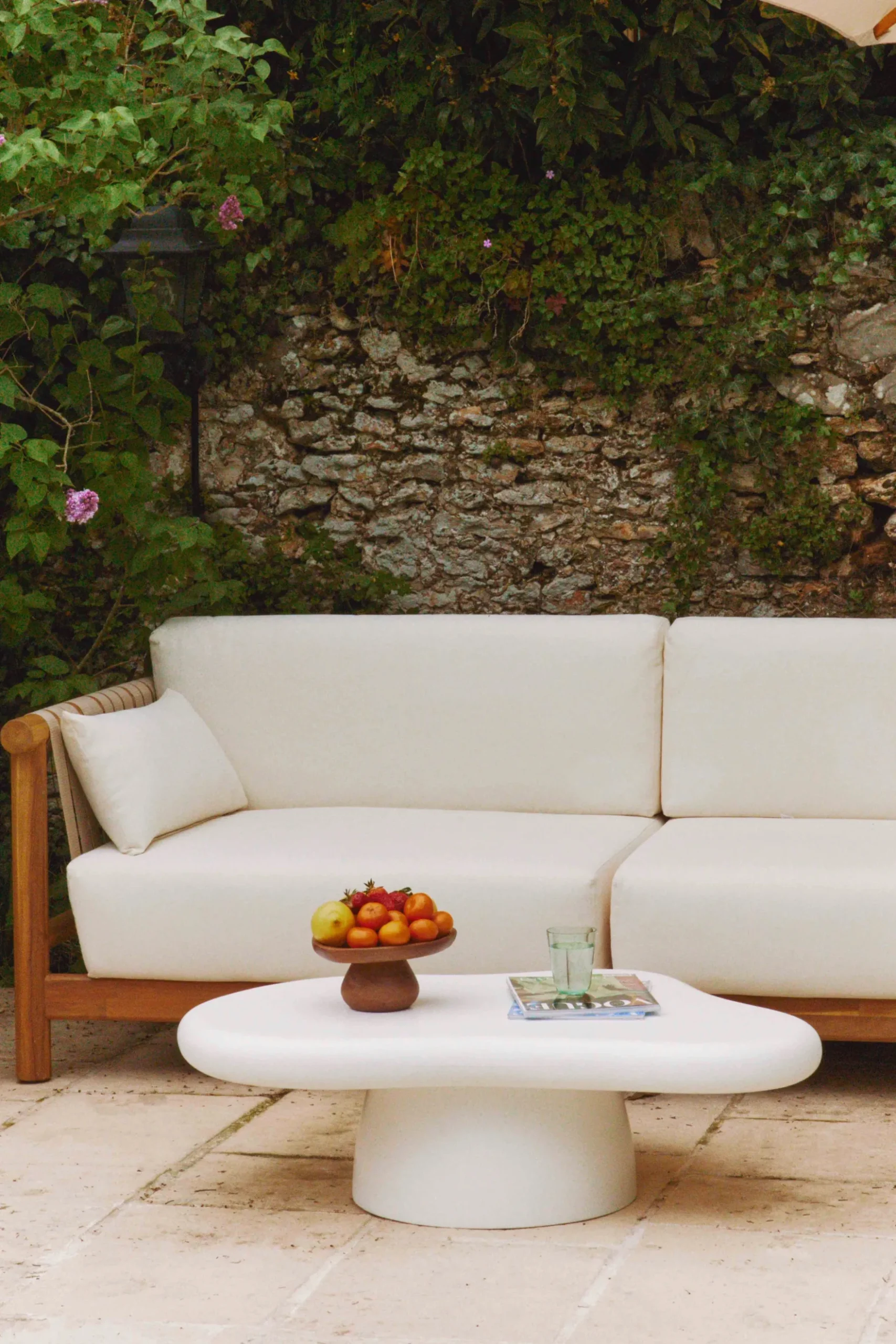Canapé de jardin 3 places, Blanc waterproof & bois d'acacia, L223 Bexley