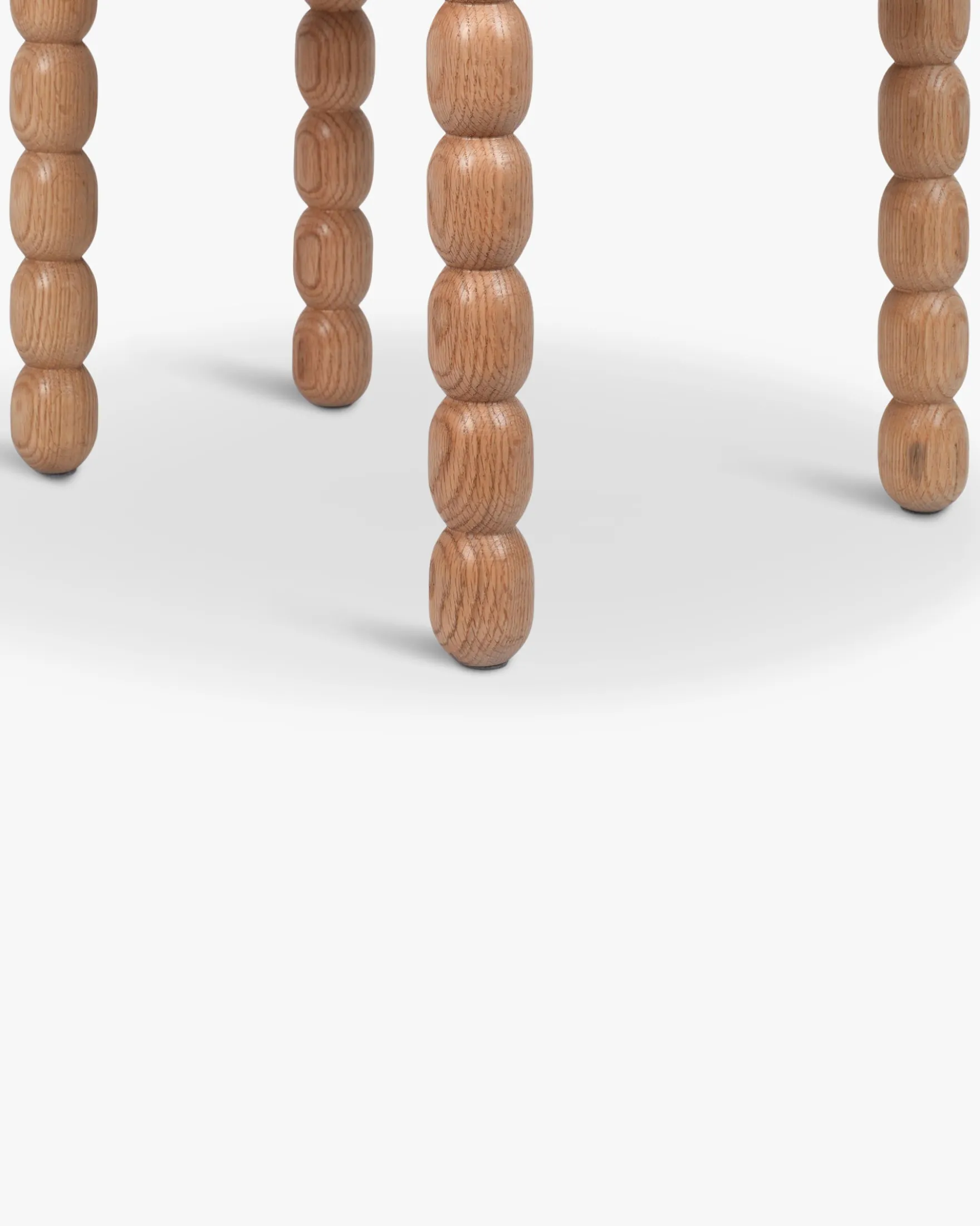 Chaise, Blanc avoine bouclé & bois de chêne Bold