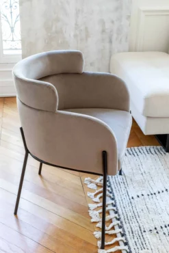 Chaise, Velours taupe & métal noir Baron