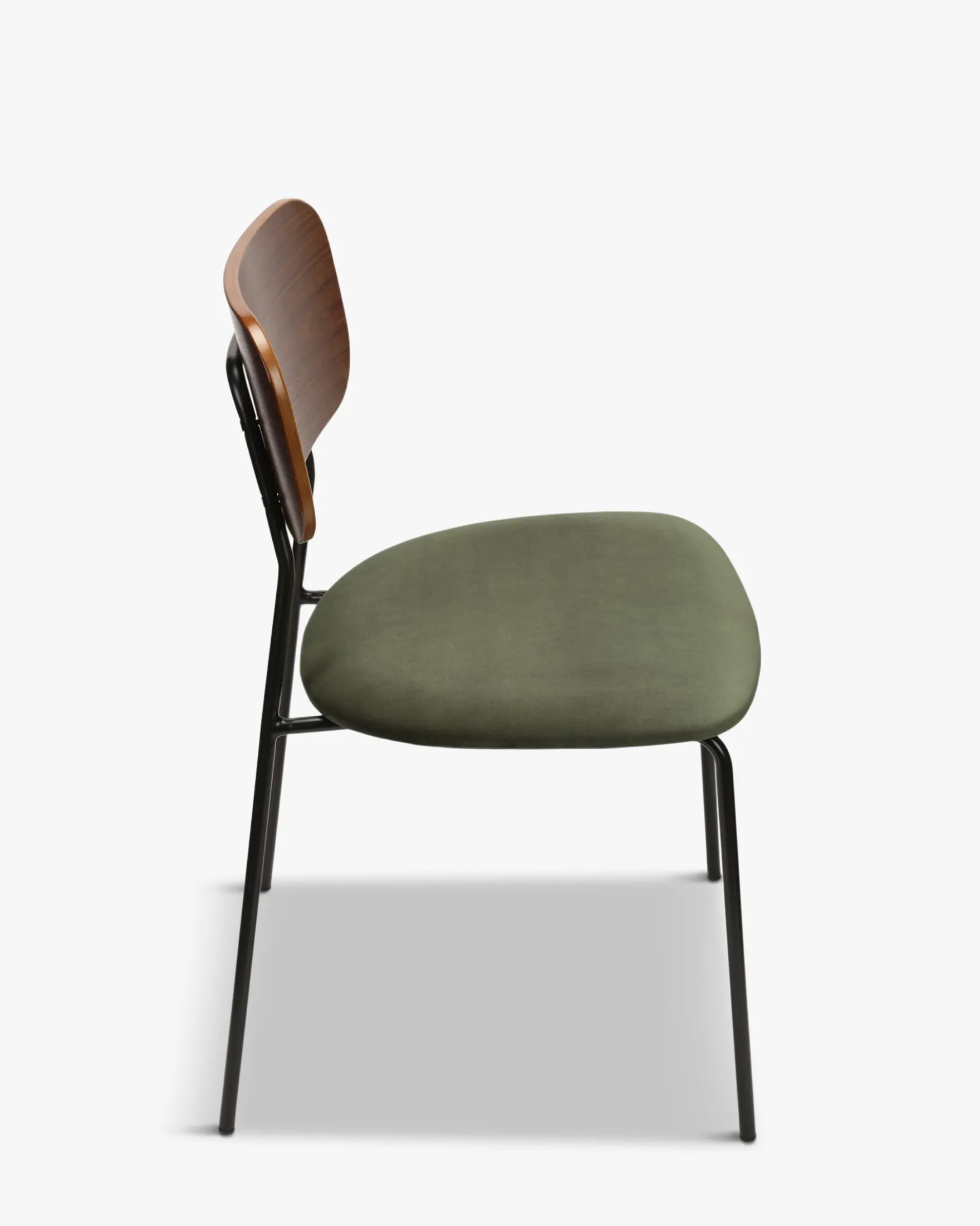 Chaise, Velours vert bouteille, bois noyer & métal noir Eero