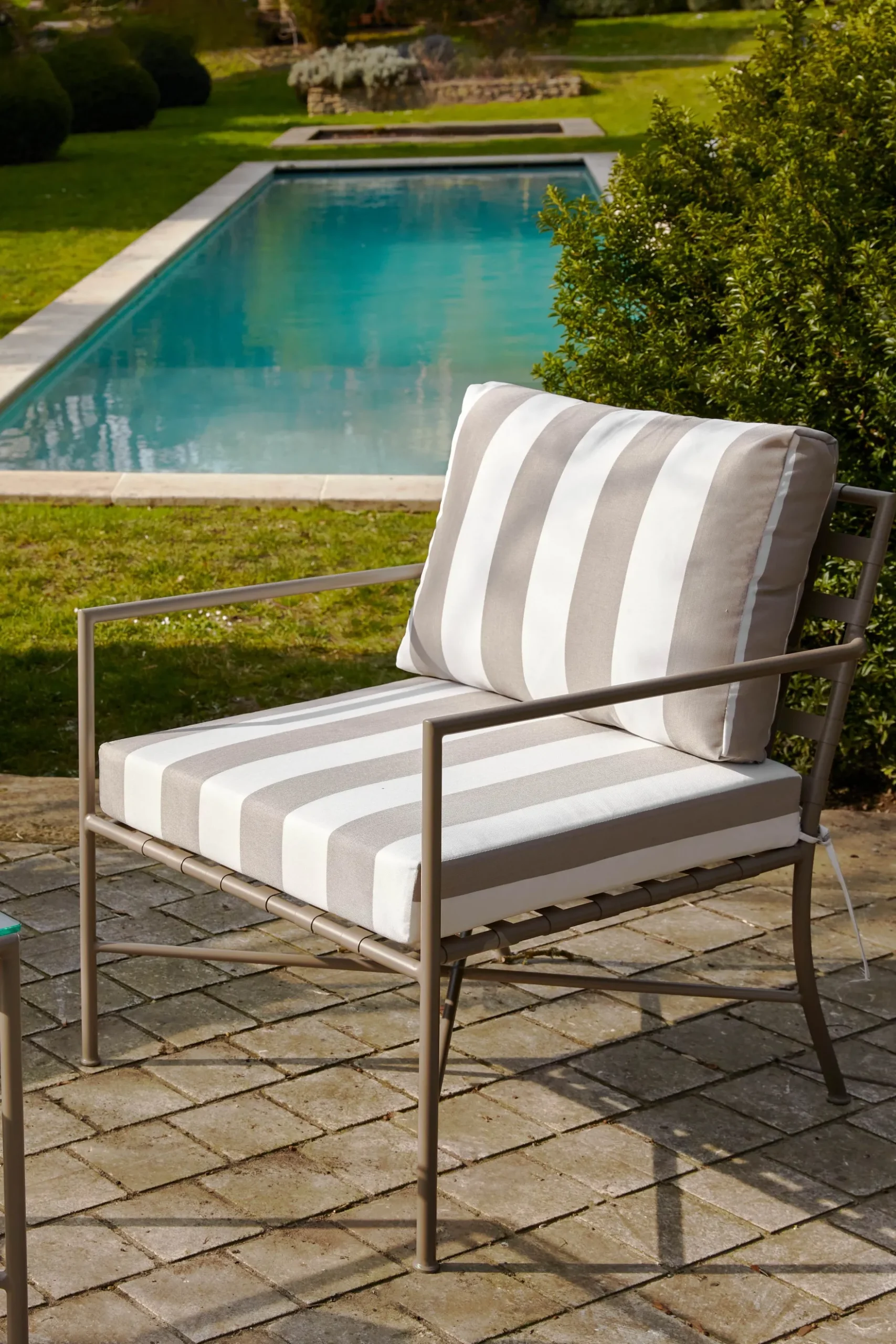 Fauteuil outdoor, Rayures taupe waterproof & métal taupe Bel Air