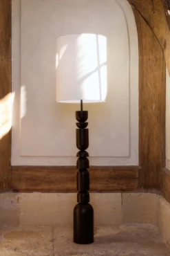 Lampadaire, Bois noir & Lin blanc, H158,5 Tinga