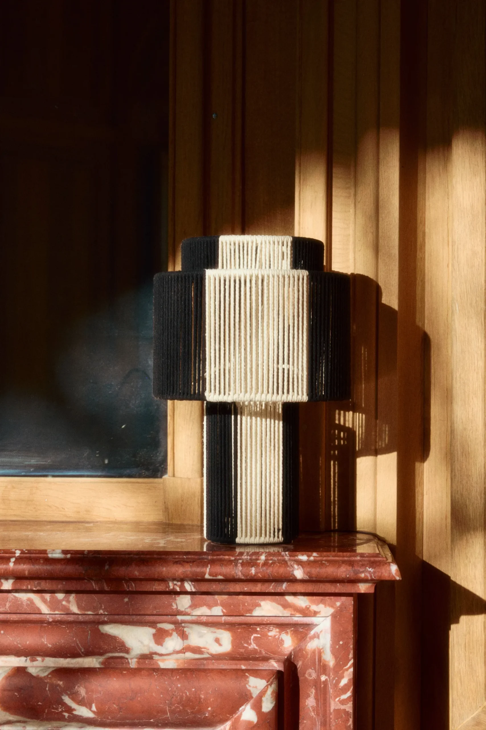 Lampe de table, Jute Noire & blanche, H38 Sumba