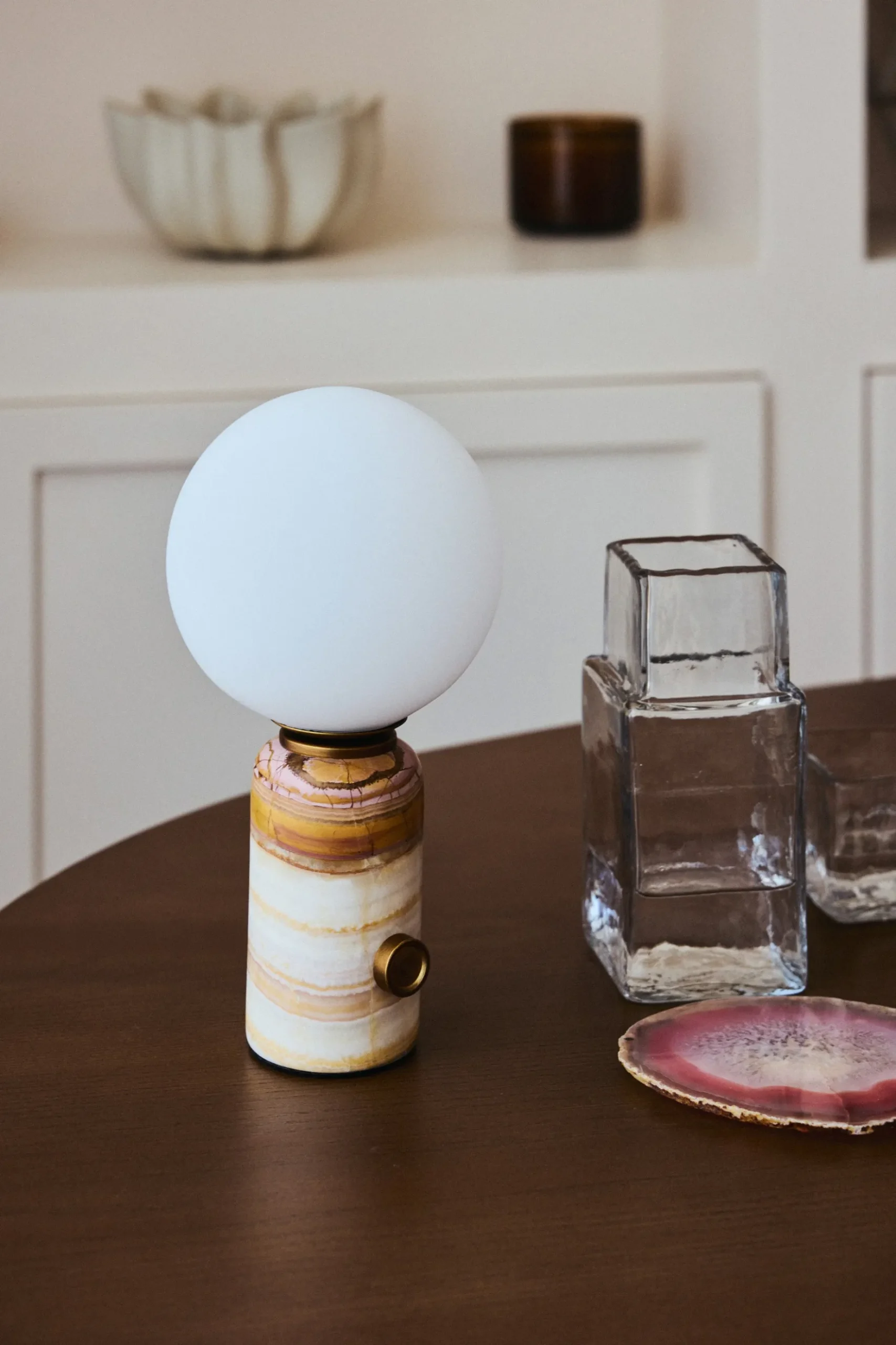 Lampe de table, Marbre rose & Verre blanc, H23 Selene