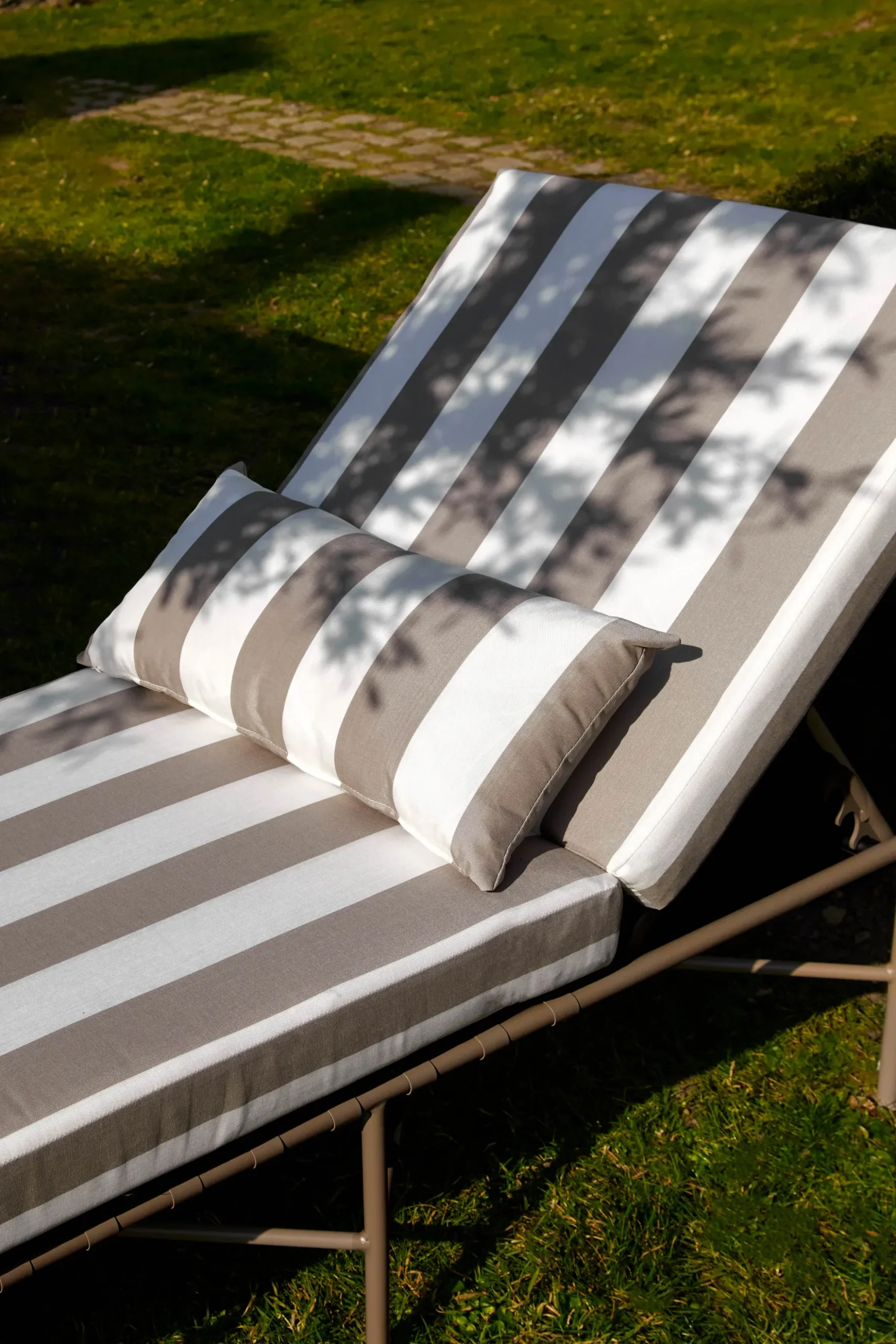Lot de 6 bains de soleil, Tissu Waterproof Taupe Rayé & Métal taupe, L198 Bel air