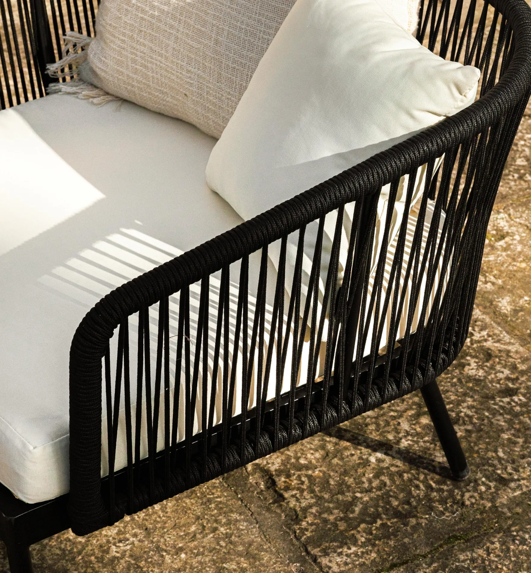 Salon de jardin, Canapé 3 places + Fauteuil, Blanc écru, Cordage & Métal noir Santa Monica