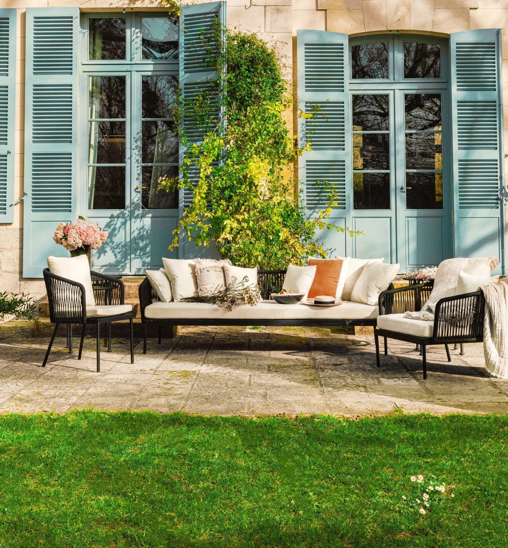 Salon de jardin, Canapé 3 places + 2 Fauteuils, Blanc écru, Cordage & Métal noir Santa Monica
