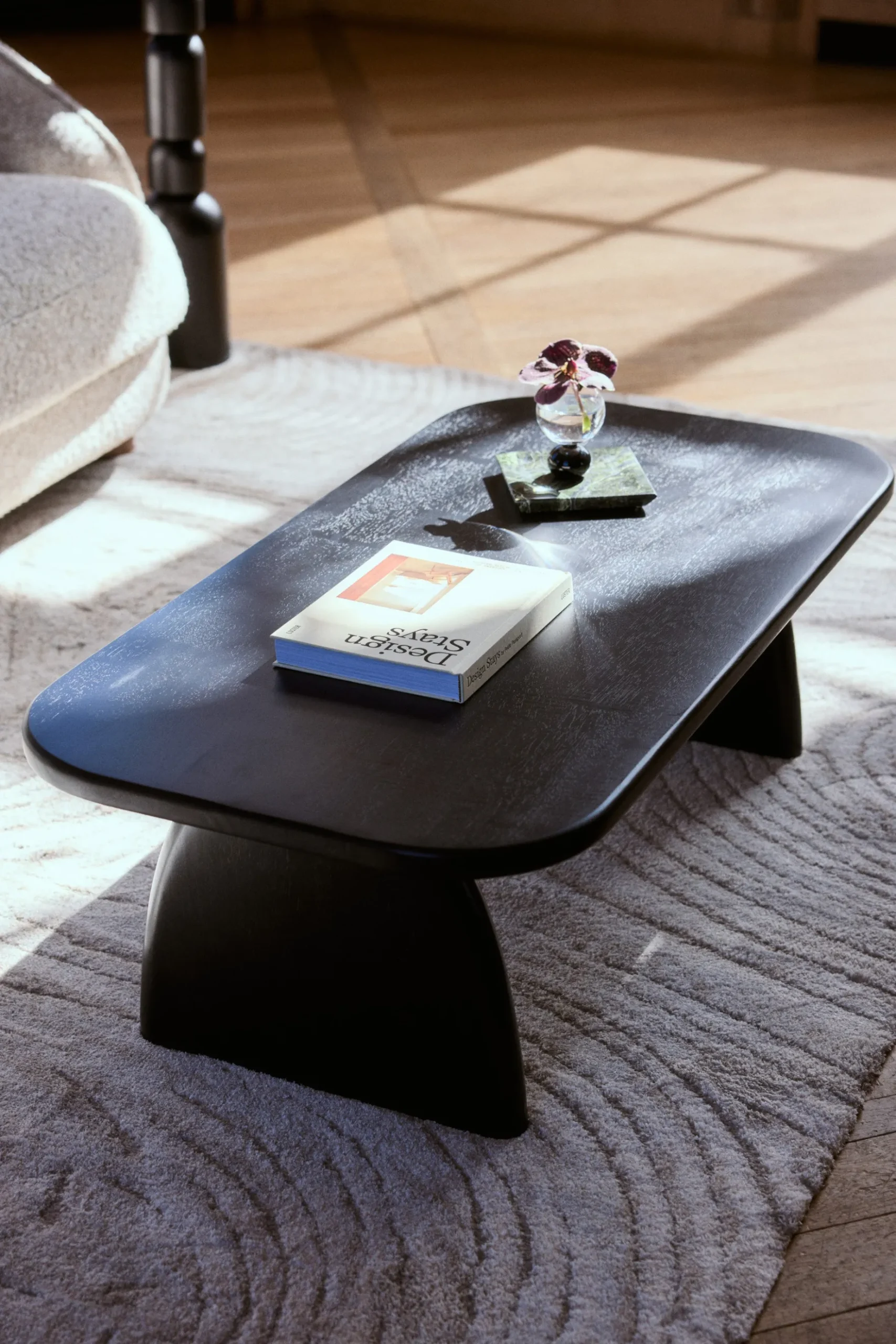 Table basse, Bois d'hévéa massif teinte noire, L110 Ellios