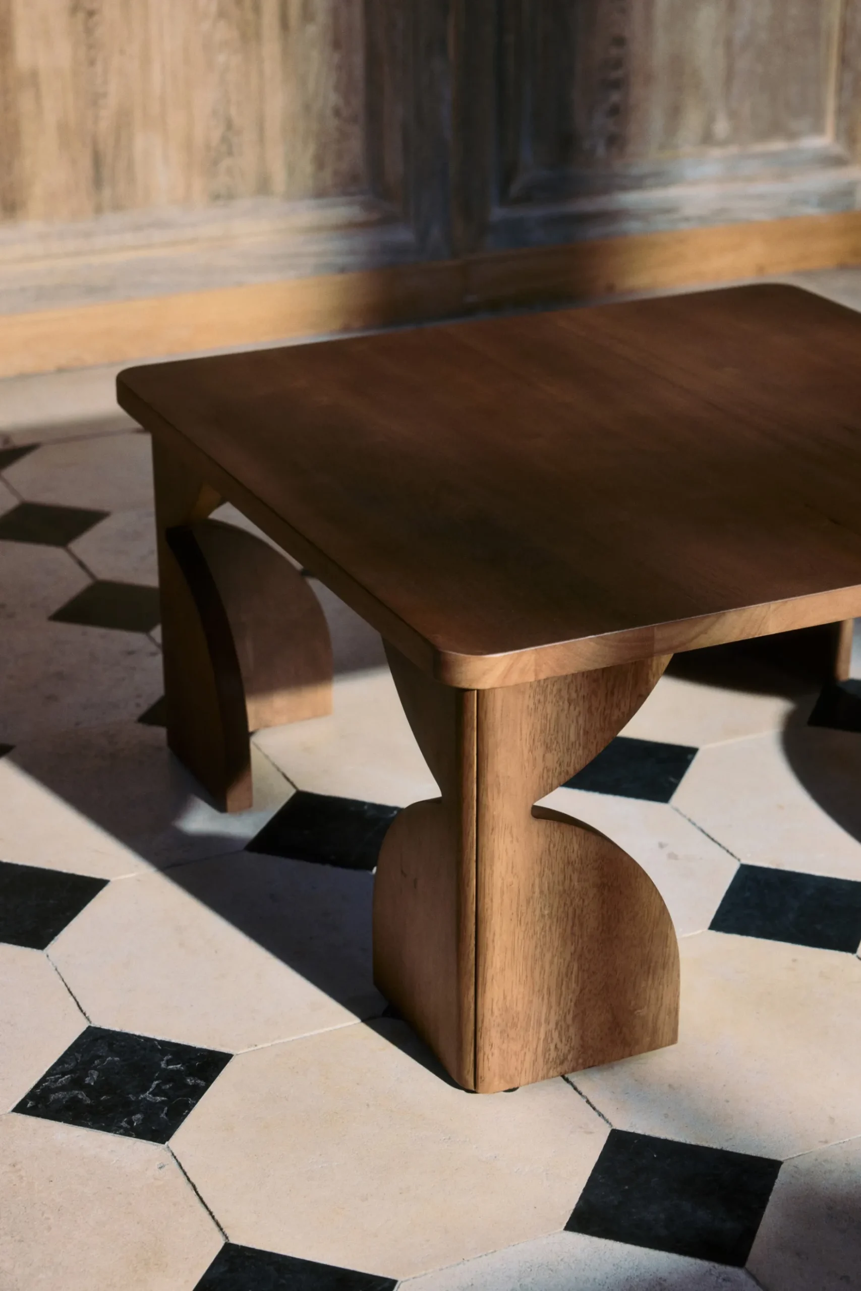 Table basse, Bois massif d'hévéa teinte noyer, L80 Kayla