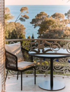 Table à manger de jardin, pour 4 personnes, Verre noir & métal noir, Ø100 Echo